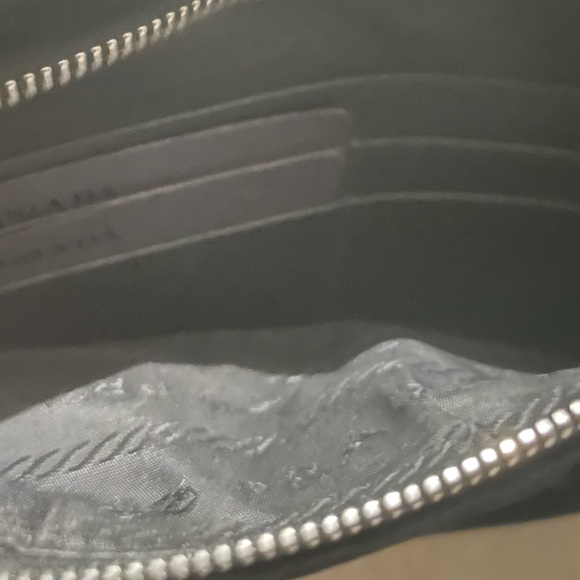 Prada wallet/clutch. - Picture 6 of 6